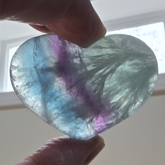 Fluorite Crystal Heart - Picture 12 of 13